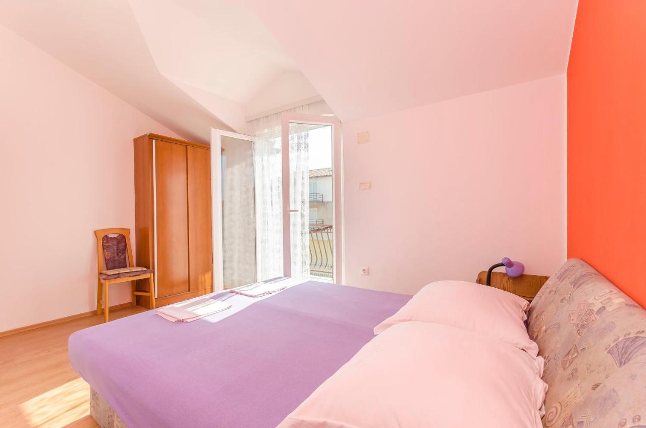 Apartments Mira I Водице Экстерьер фото