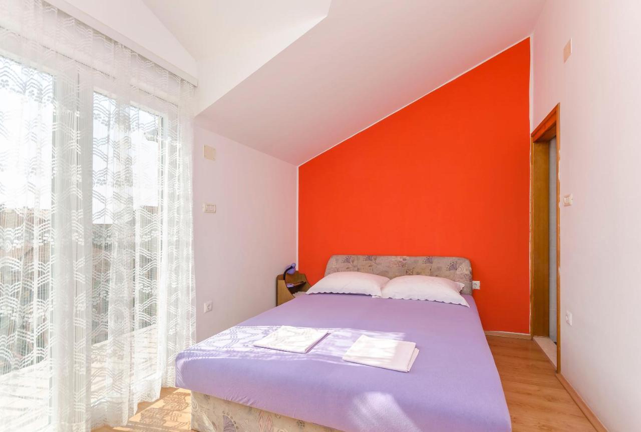 Apartments Mira I Водице Экстерьер фото